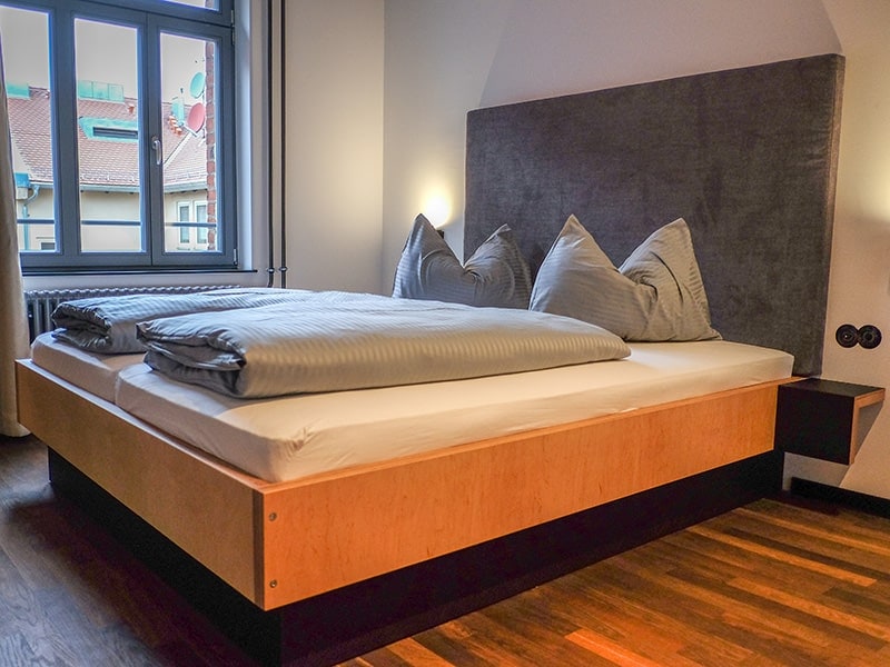 Bruderherz double bed room, city center Nuremberg - a few minutes from the main train station